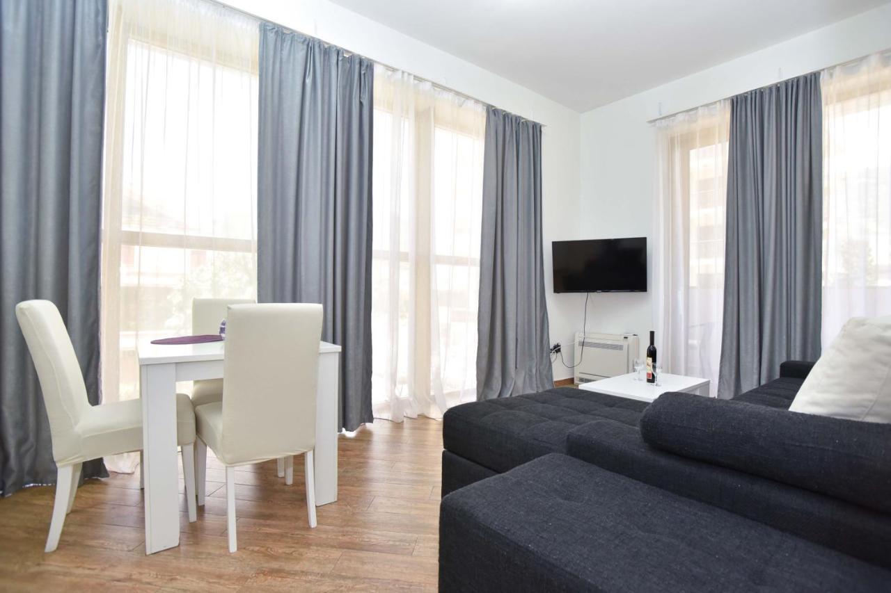 Apartment Victoria Center