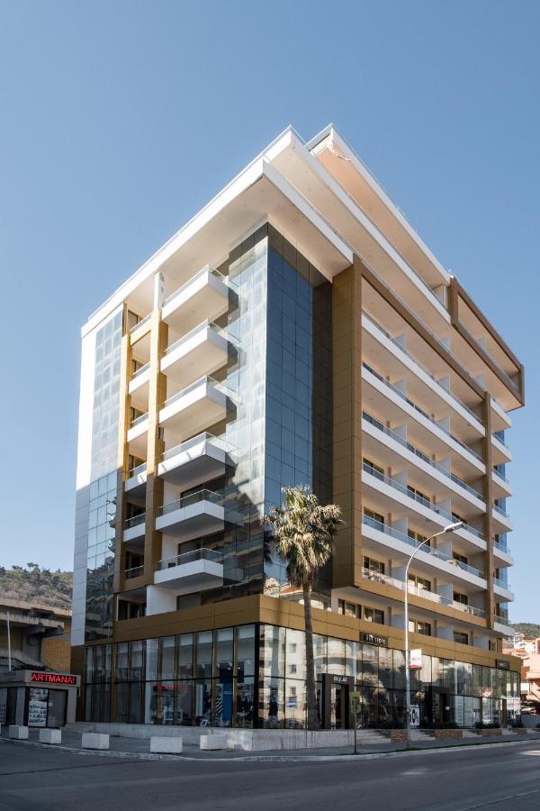 Victoria Center * Budva