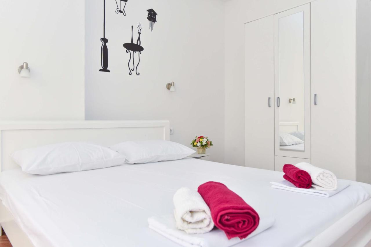Victoria Center Apartment *